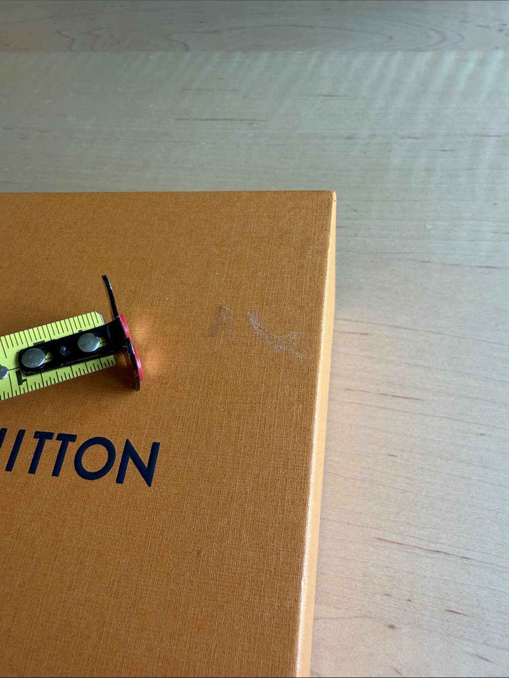 LOUIS VUITTON Box Orange Slide Style - Picture 7 of 7